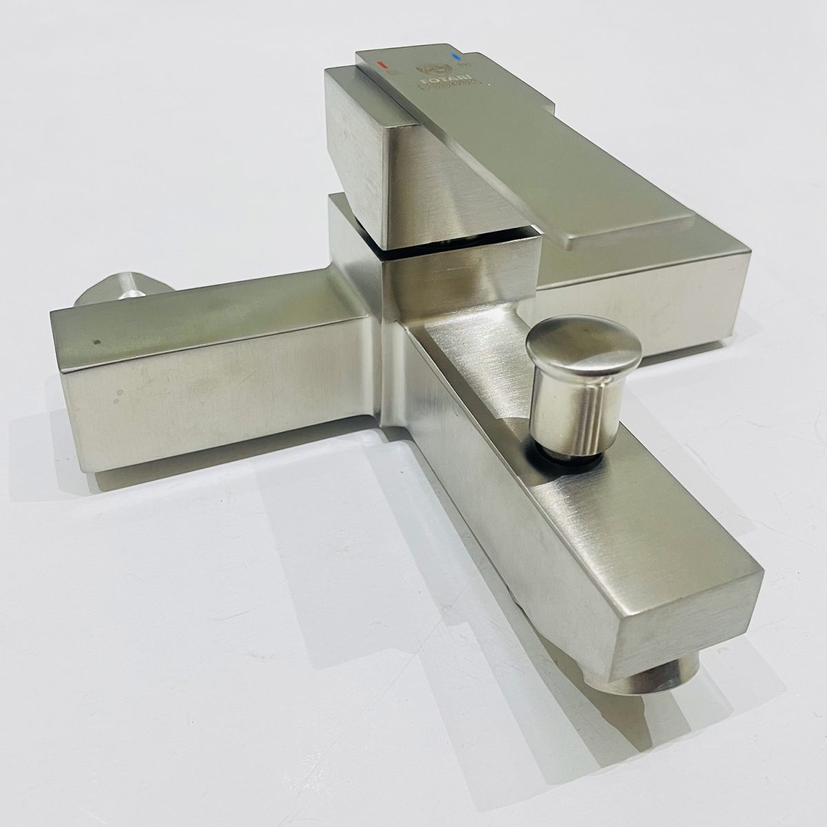 Bộ củ sen nóng lạnh Fotari F-2002
