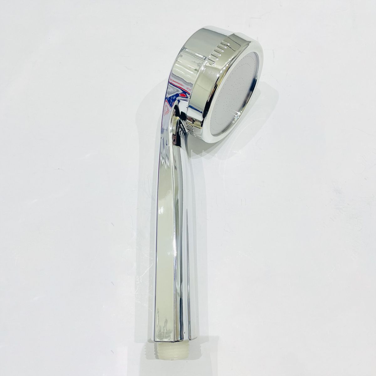 Củ sen tắm nóng lạnh Fotari F-2006 