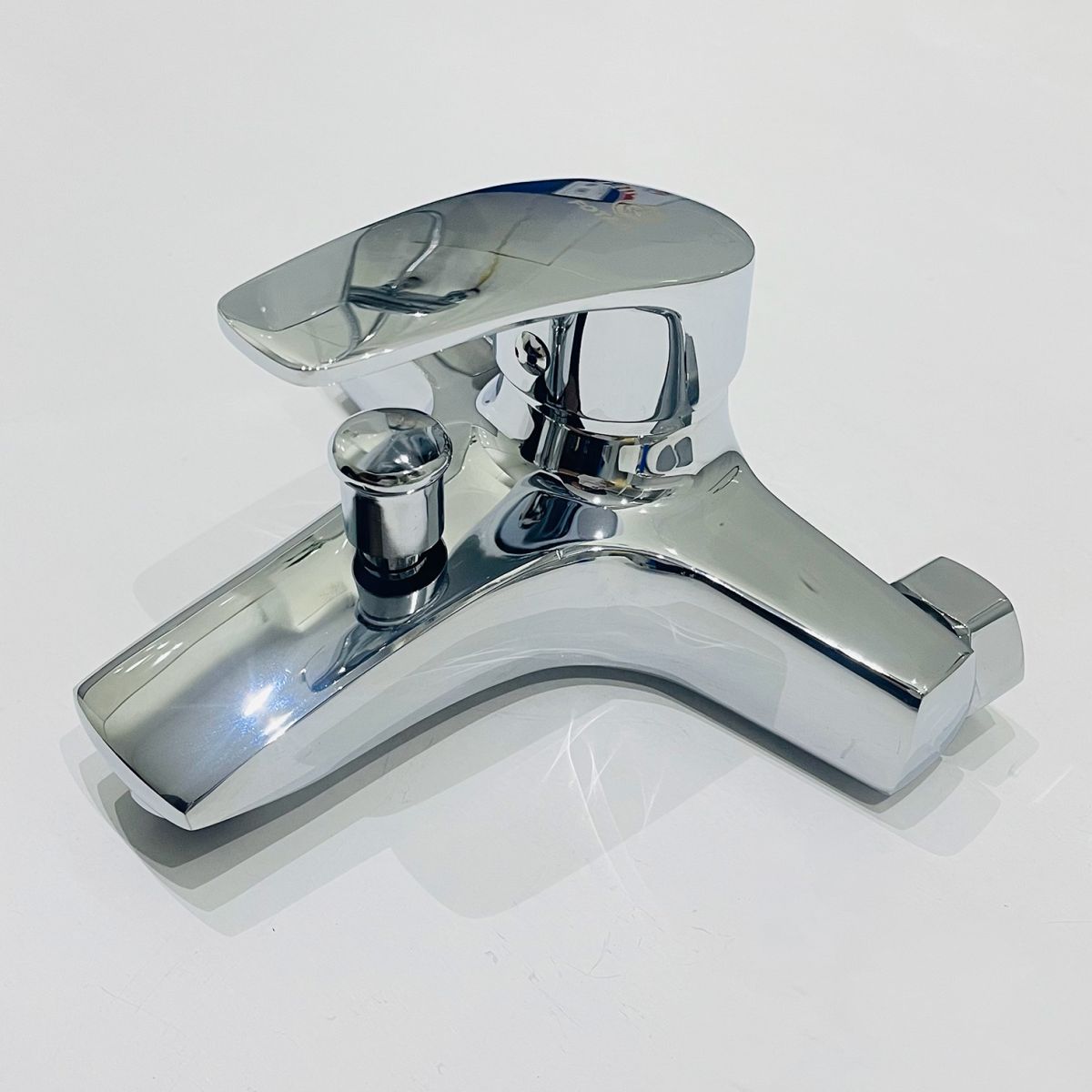 Củ vòi sen nóng lạnh Fotari F-2008