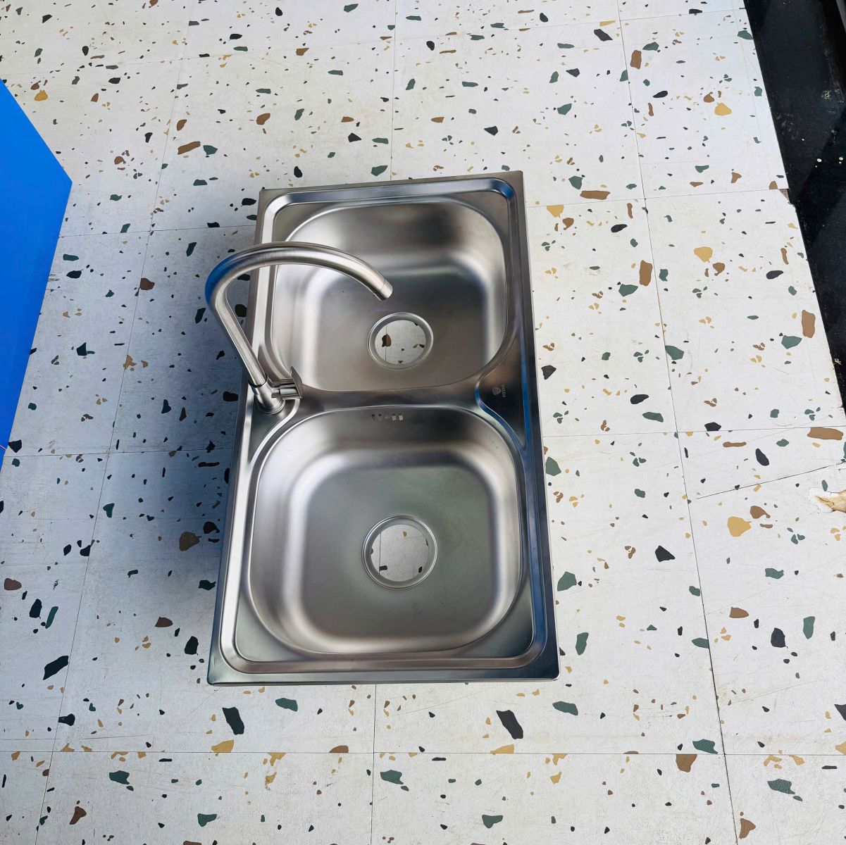 Chậu rửa chén 2 ngăn Inox 304 Fotari C-09