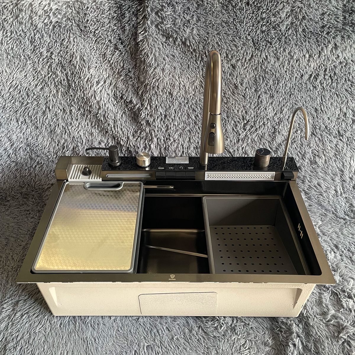Ảnh chụp thực tế chậu rửa chén bát Fotari C56