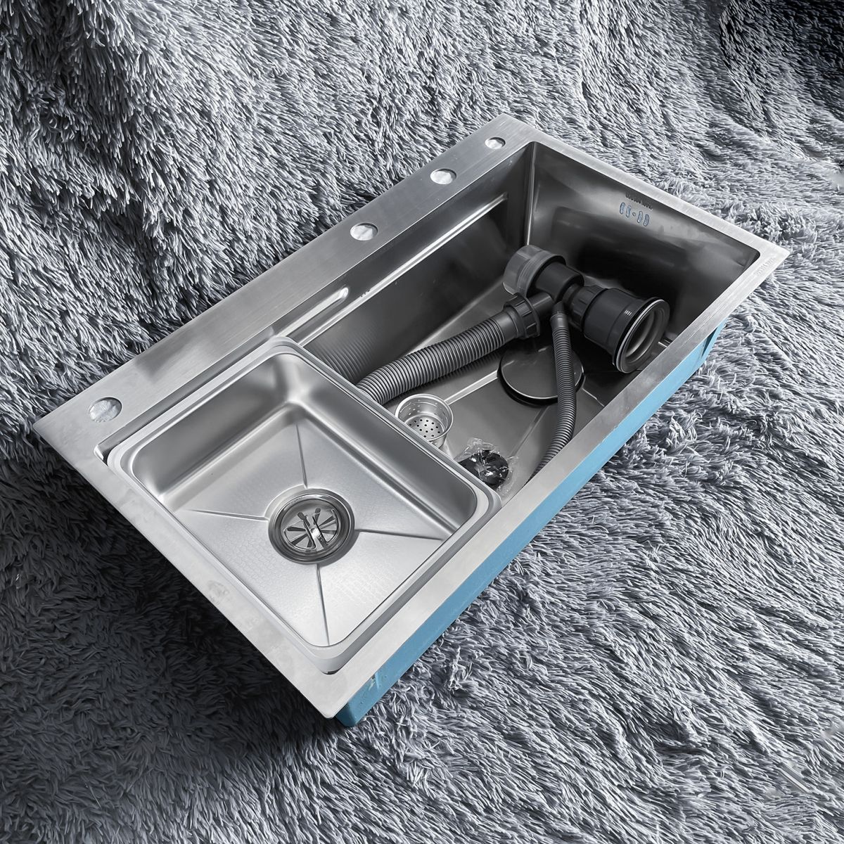 Ảnh chụp thực tế chậu rửa chén INOX 304 C-57 3