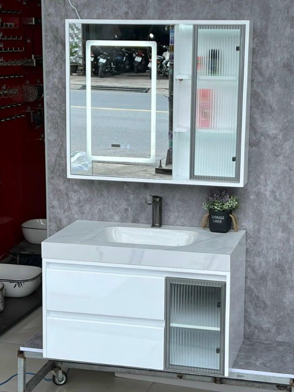 Tủ lavabo tích hợp gương LED – “3 trong 1” siêu tiện lợi