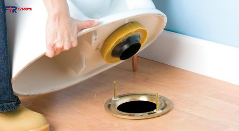 Nguyên Nhân Nước Bồn Cầu Xuống Chậm – “Dội hoài không trôi”