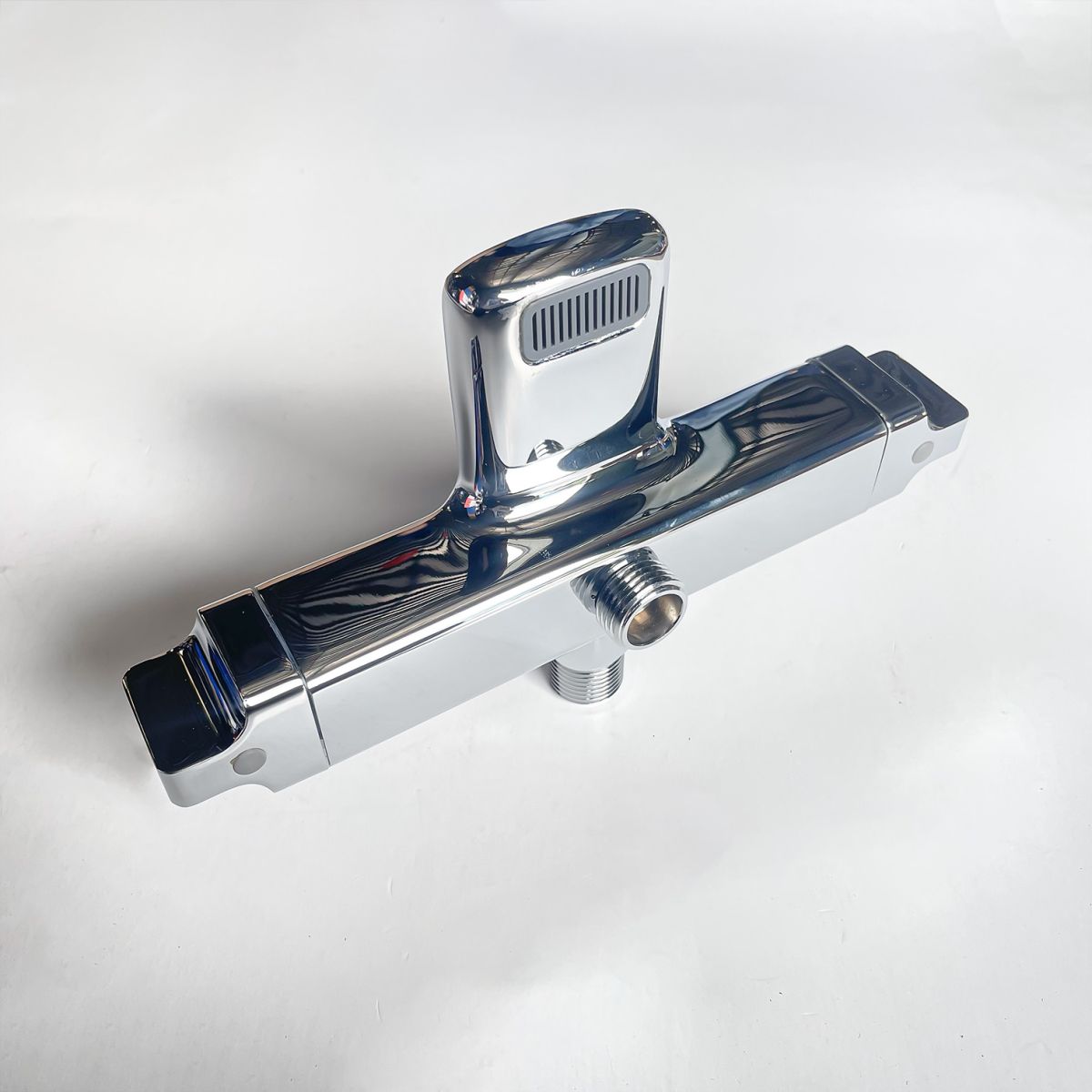 Sen cây tắm đứng lạnh A-SCL01