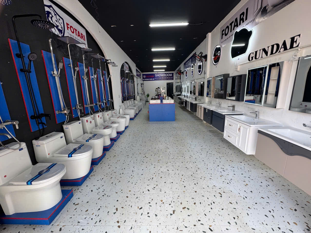 Showroom thiết bị phòng tắm Fotari Buôn Hồ