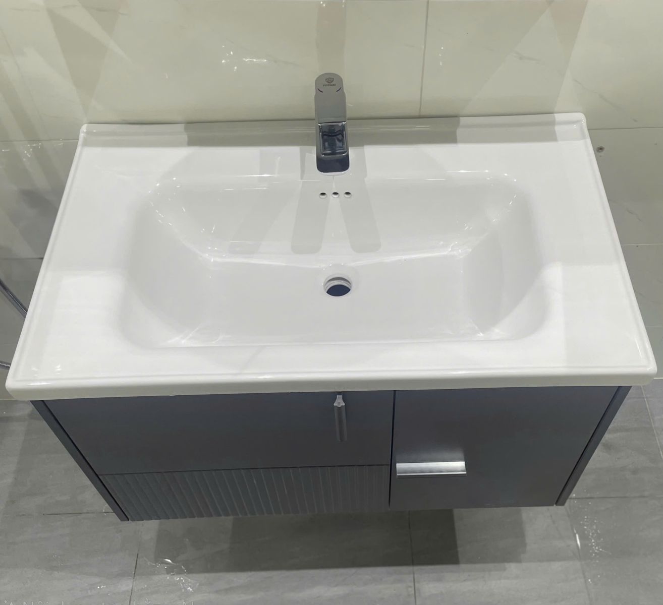 Tủ Vượng Gia Lavabo Plywood Phủ Melamine TG-2201.jpg
