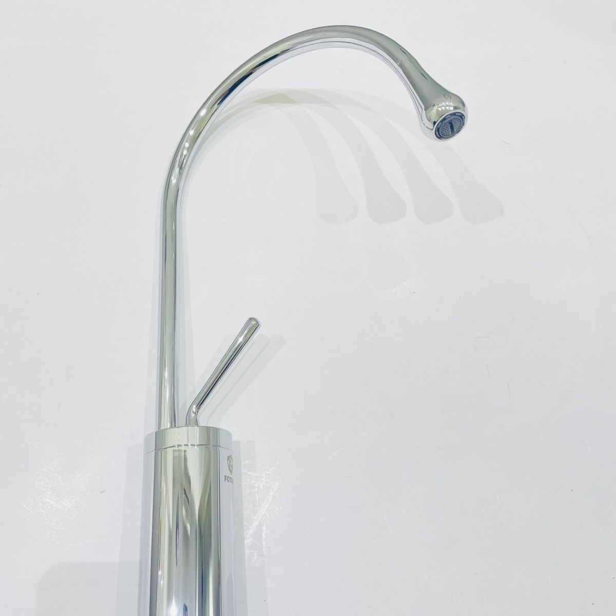 Vòi Lavabo Nóng Lạnh Fotari F-4111 
