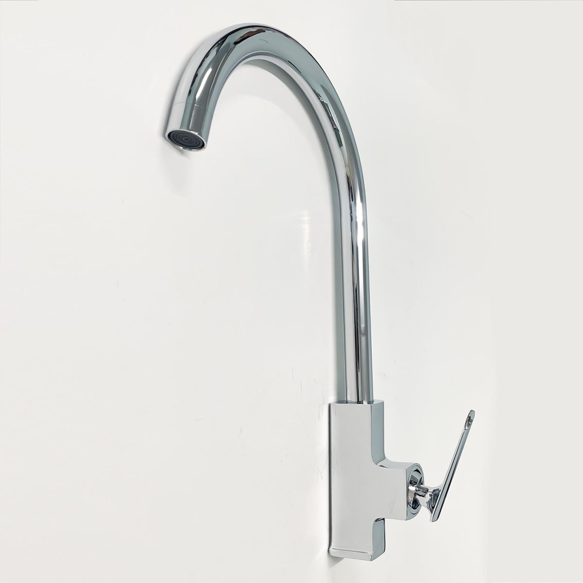 Vòi chén nóng lạnh A-VC42