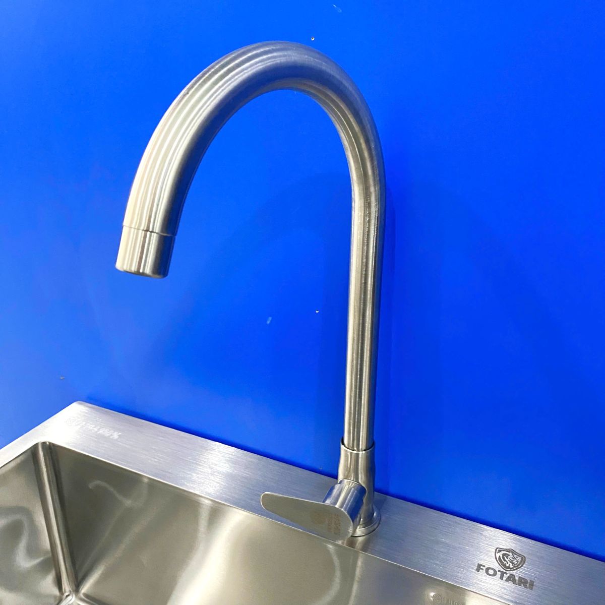 Vòi chén lạnh Fotari F-5004