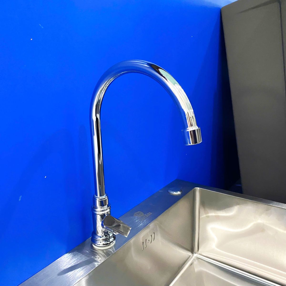 Vòi chén lạnh đồng thau Fotari F-5013 
