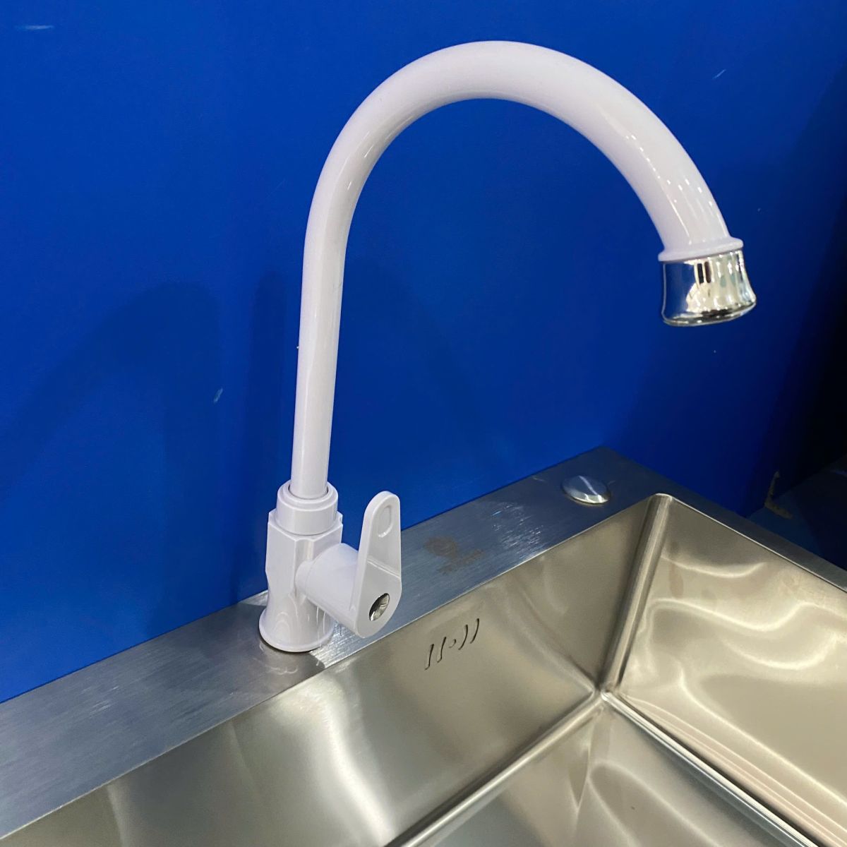 Vòi chén lạnh nhựa ABS Fotari VC-11
