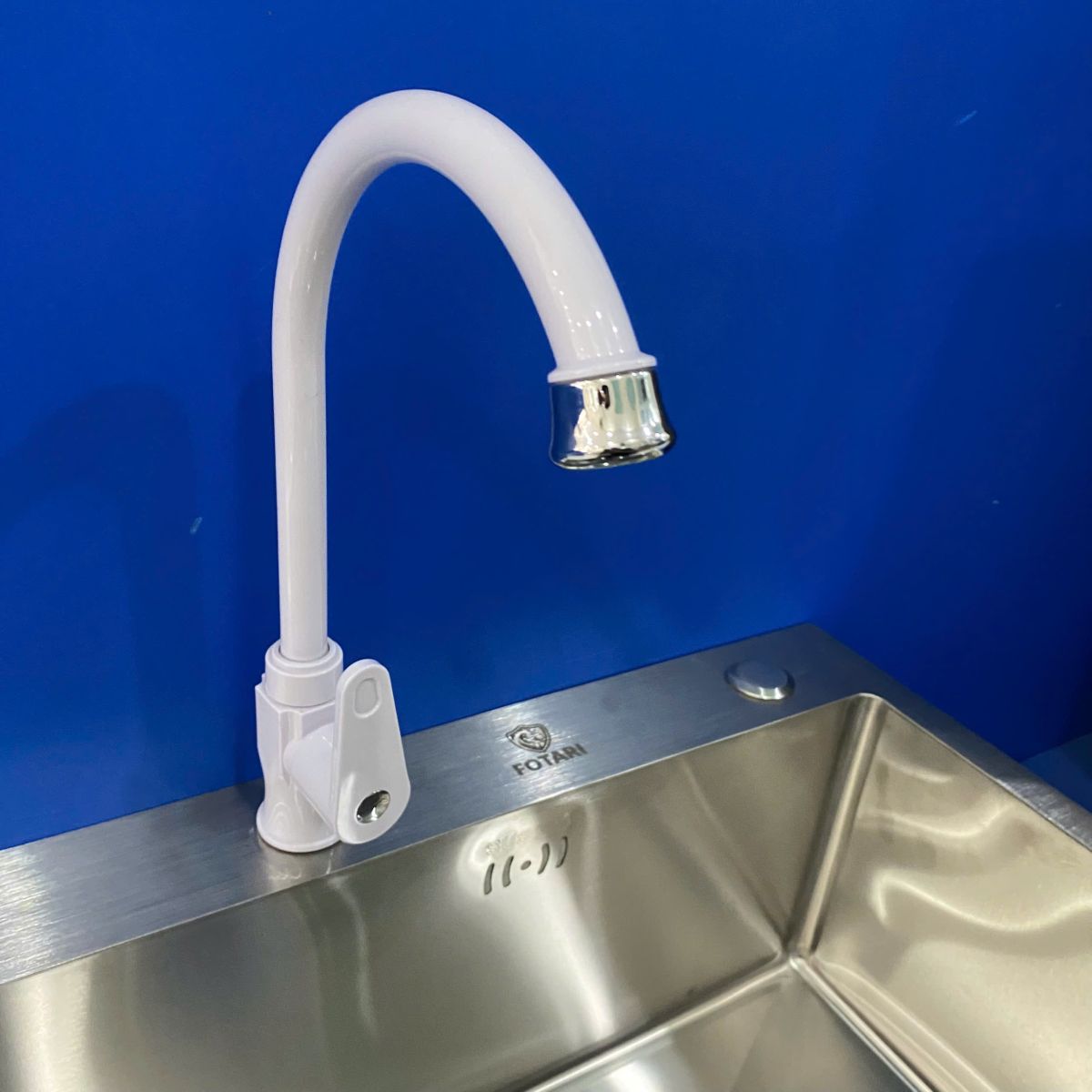 Vòi chén lạnh nhựa ABS Fotari VC-11