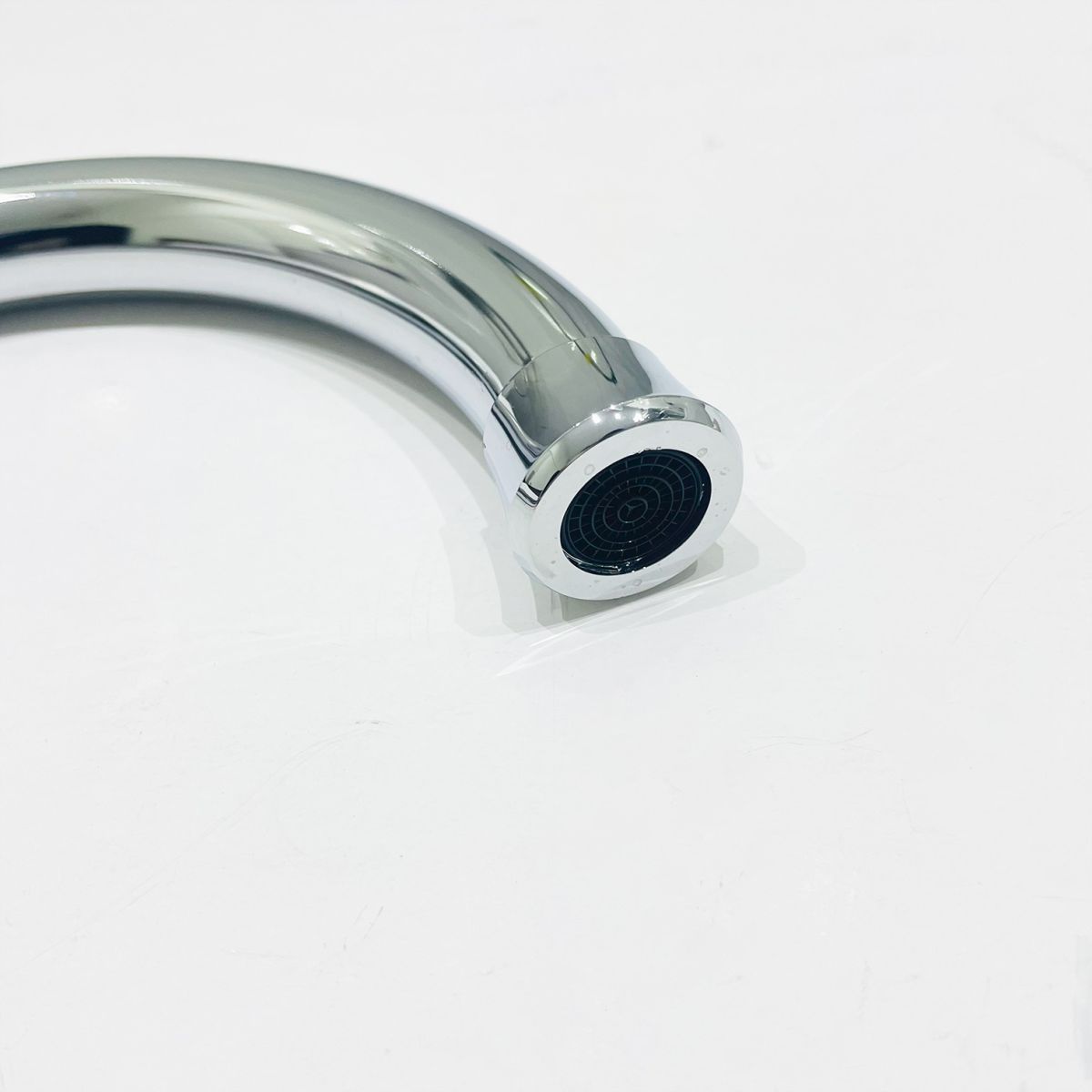 Vòi chén xoay nóng lạnh Fotari F-4024A 