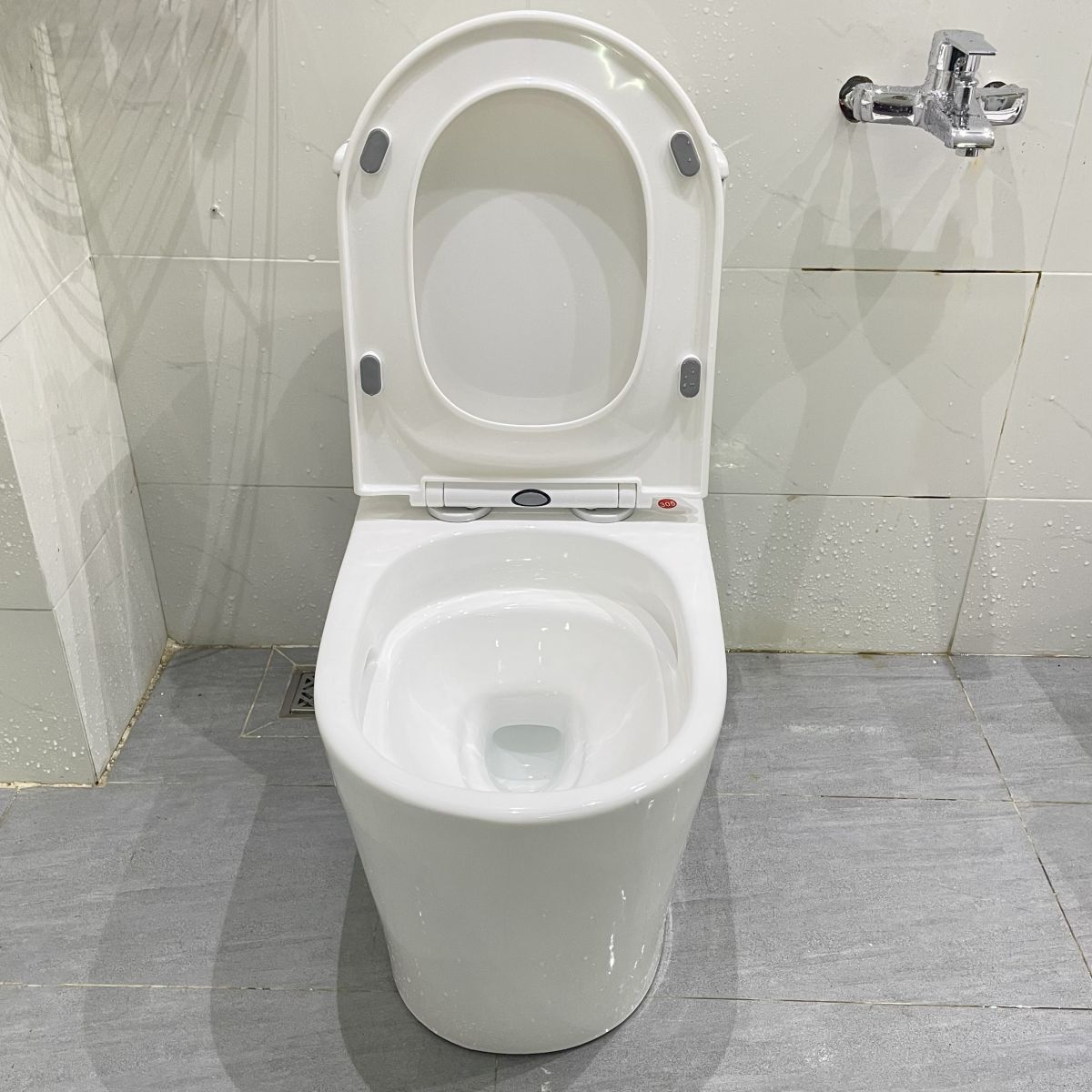 Bồn Cầu Sứ Fotari 1327