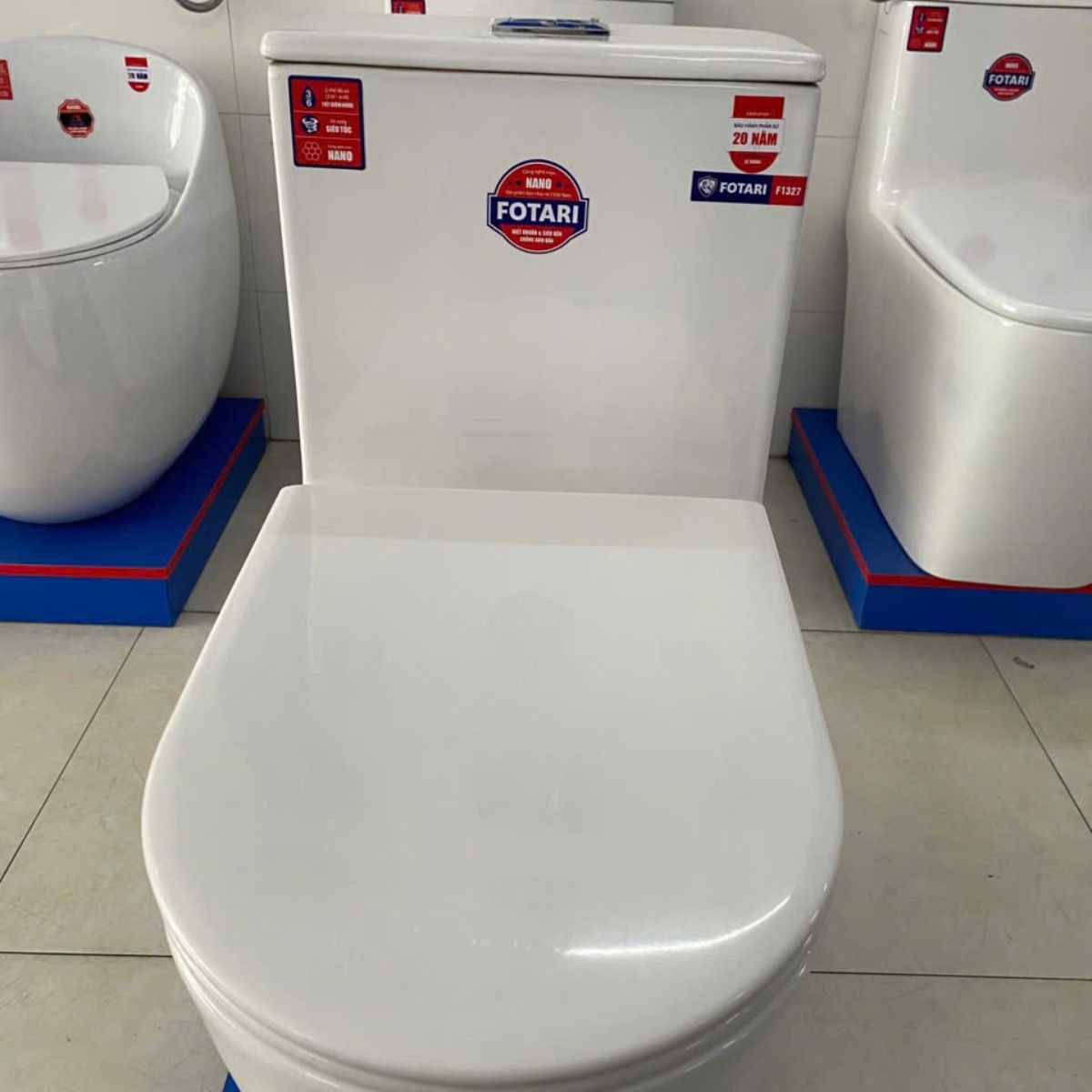 Ảnh chụp thực tế bồn cầu sứ Fotari 1327 1