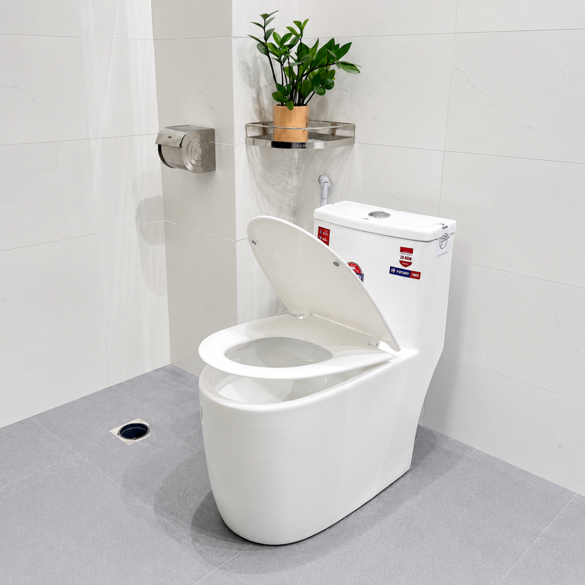 Bồn cầu Fotari nguyên khối Nano Ceramic Model 1662 