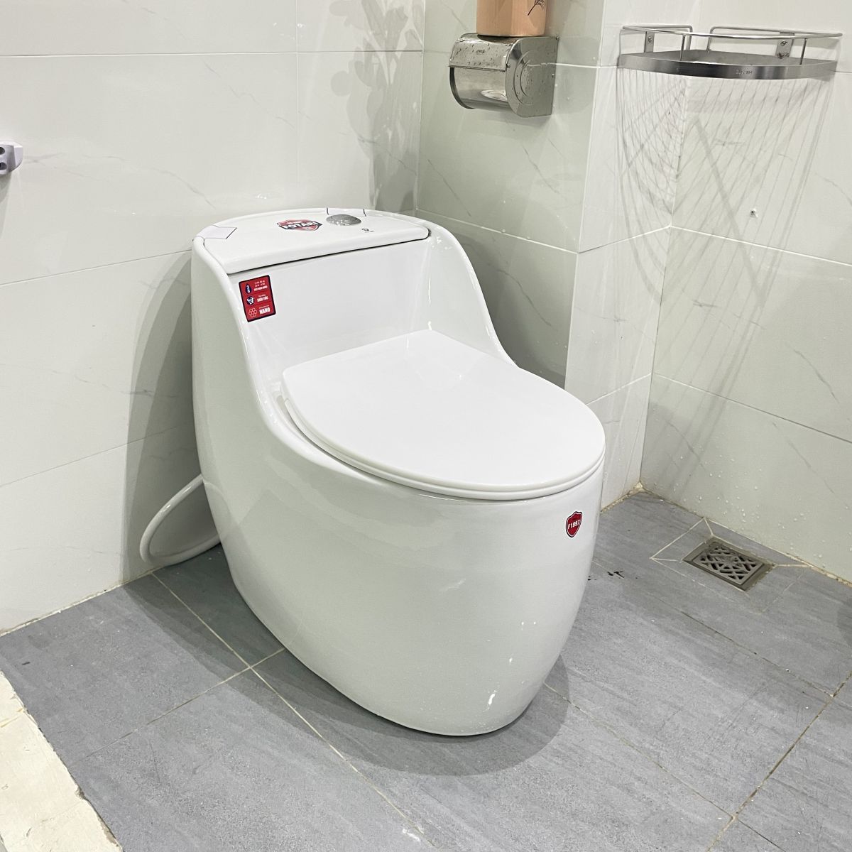 Bồn Cầu Trứng 1 Khối Fotari F-1997