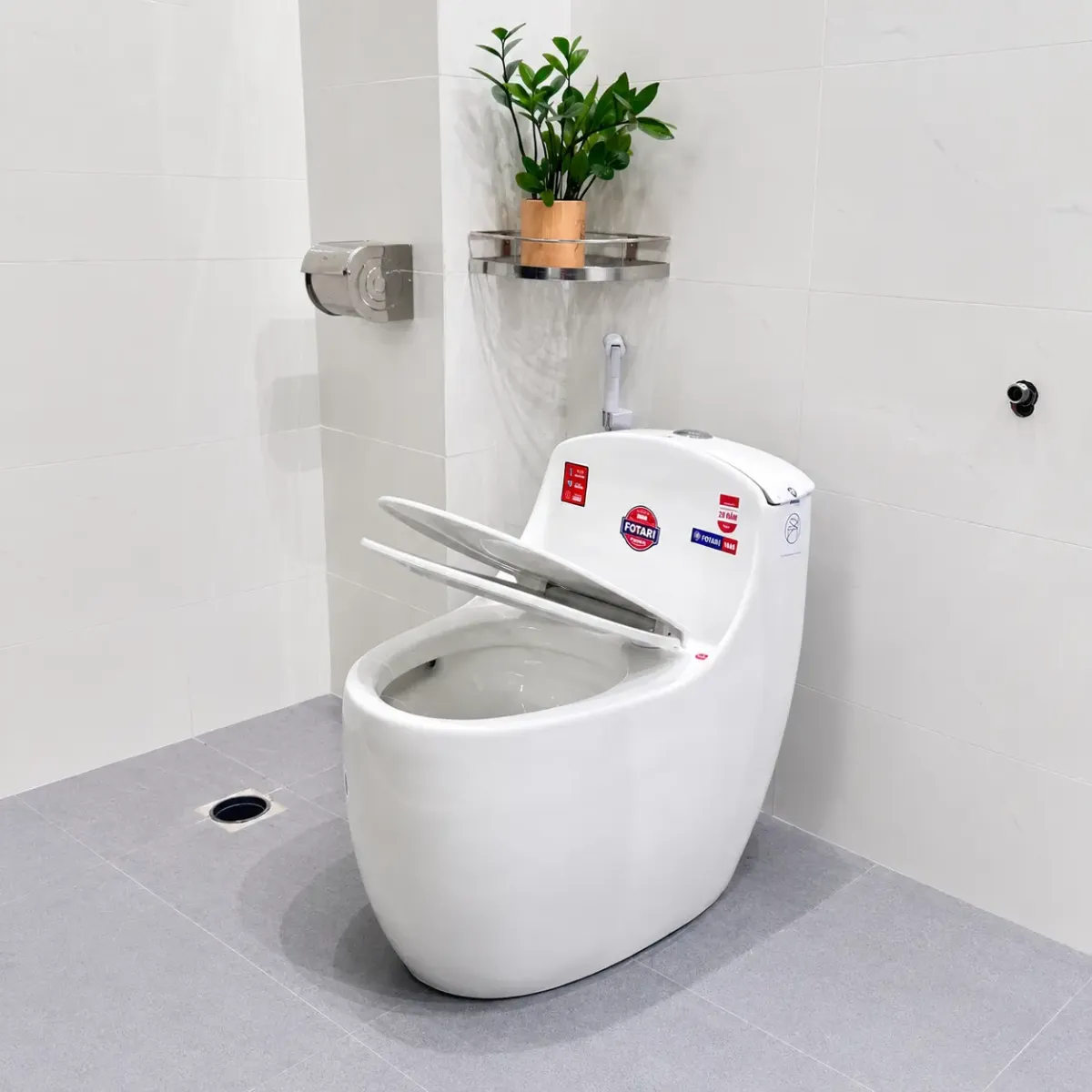 Bồn Cầu Fotari F1668