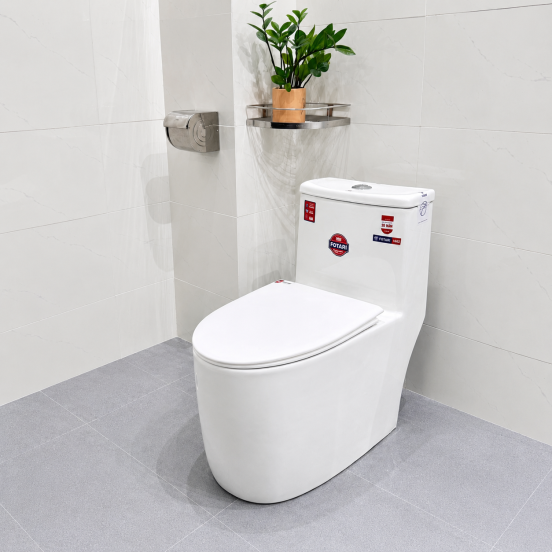 Bồn Cầu Fotari Nguyên Khối Nano Ceramic Model 1662