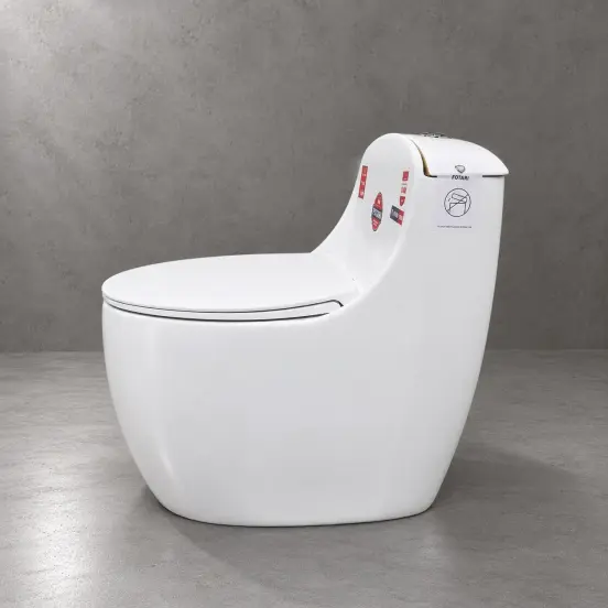 Bồn Cầu Sứ Fotari 1 Khối Nano Ceramic Model 1668
